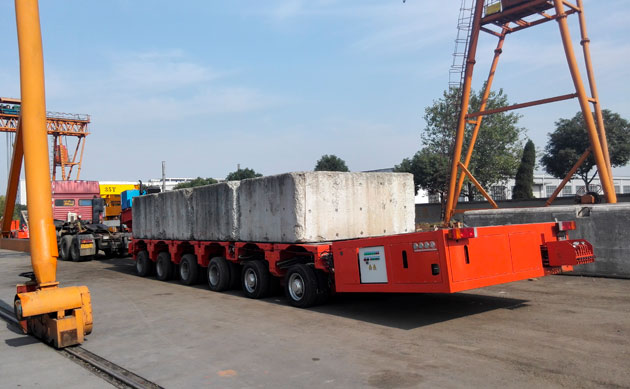 Self Propelled Modular Trailer