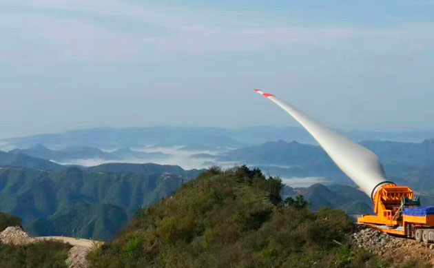 blade lifter wind turbine